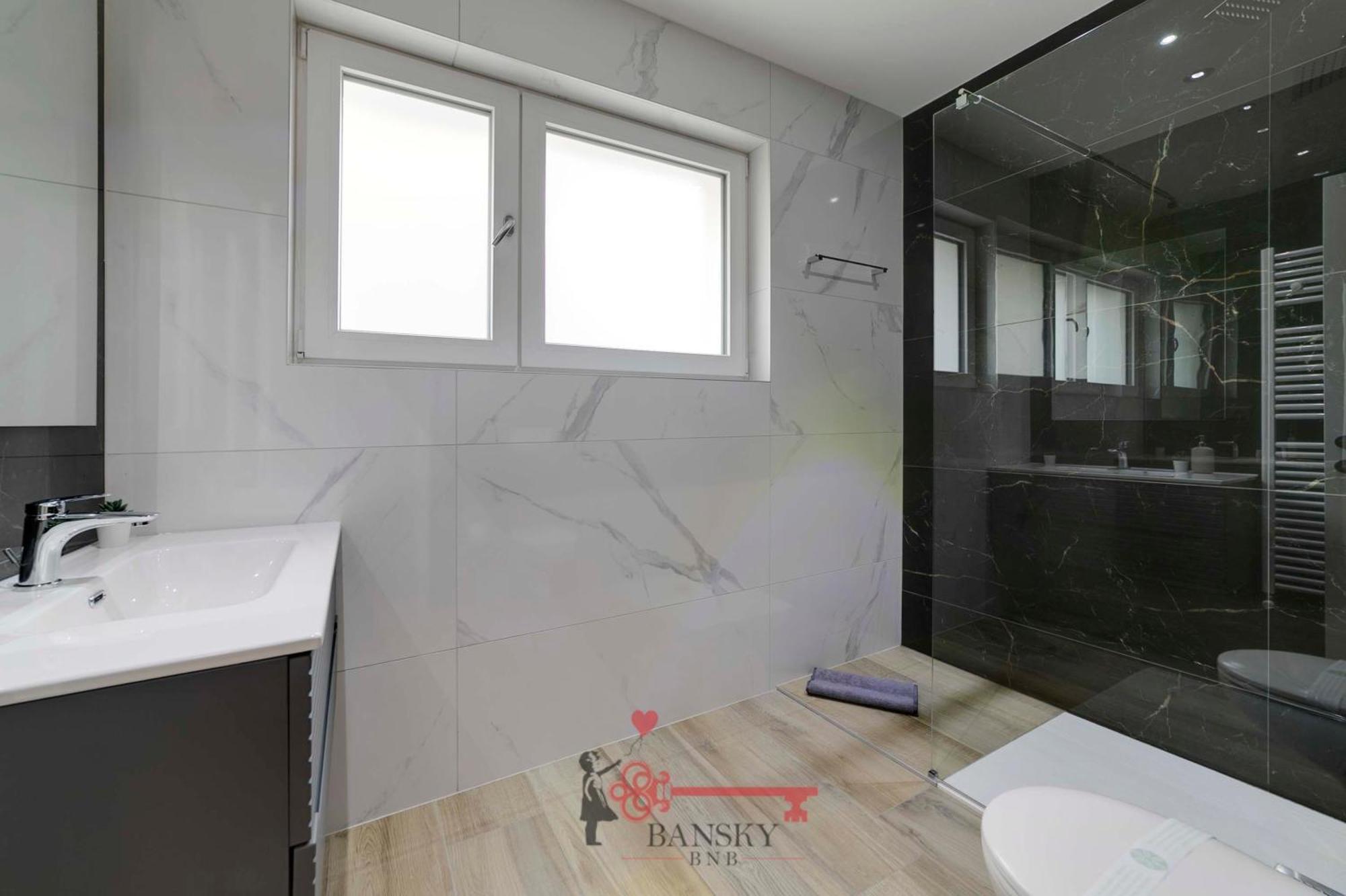 Home Sofia Room 2 - Modern Station -By Easylife Swiss 루가노 외부 사진